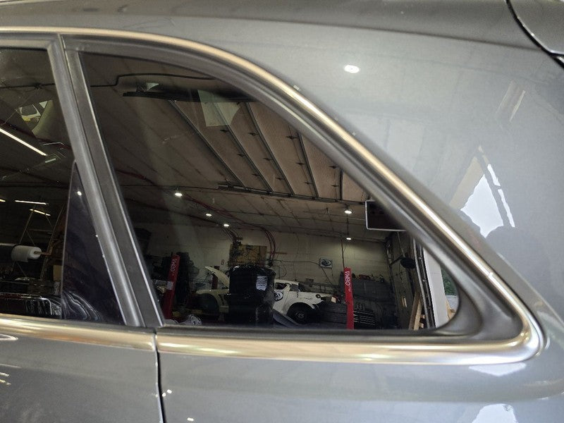 Driver Quarter Glass VIN Fp 7th And 8th Digit Fits 09-17 AUDI Q5 63903