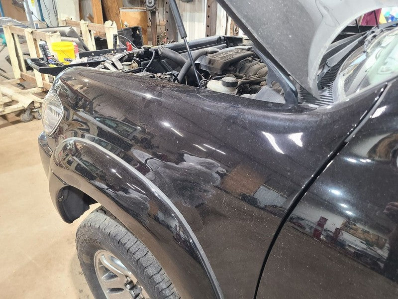 Driver Left Fender Fits 05-07 SEQUOIA 665981