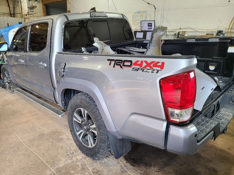 TACOMA    2017 Seat Rear 672343