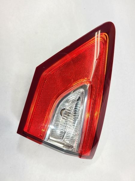 Passenger Tail Light Lid Mounted Hybrid SE Fits 13-16 FUSION 557719