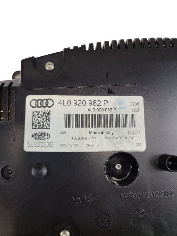 Speedometer MPH ID 4L0920982PX Fits 10 AUDI Q7 637140