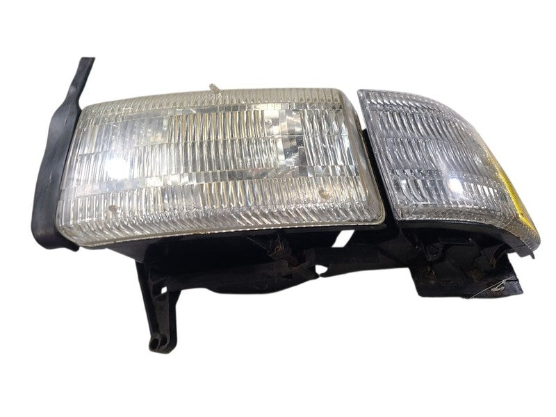 Driver Corner/Park Light Beside Headlamp Fits 94-02 DODGE 2500 PICKUP 