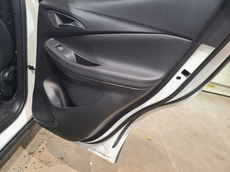 Passenger Right Rear Side Door Fits 20-25 ENCORE GX 679764