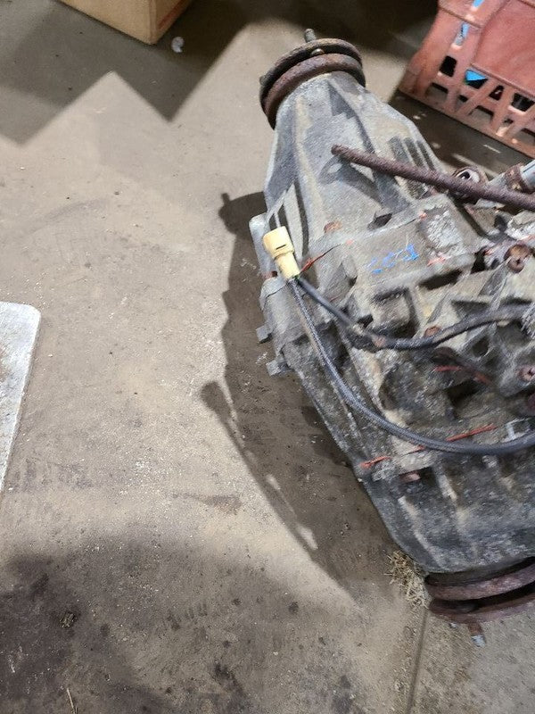 Transfer Case Thru 12/94 Fits 91-95 LAND CRUISER 649500