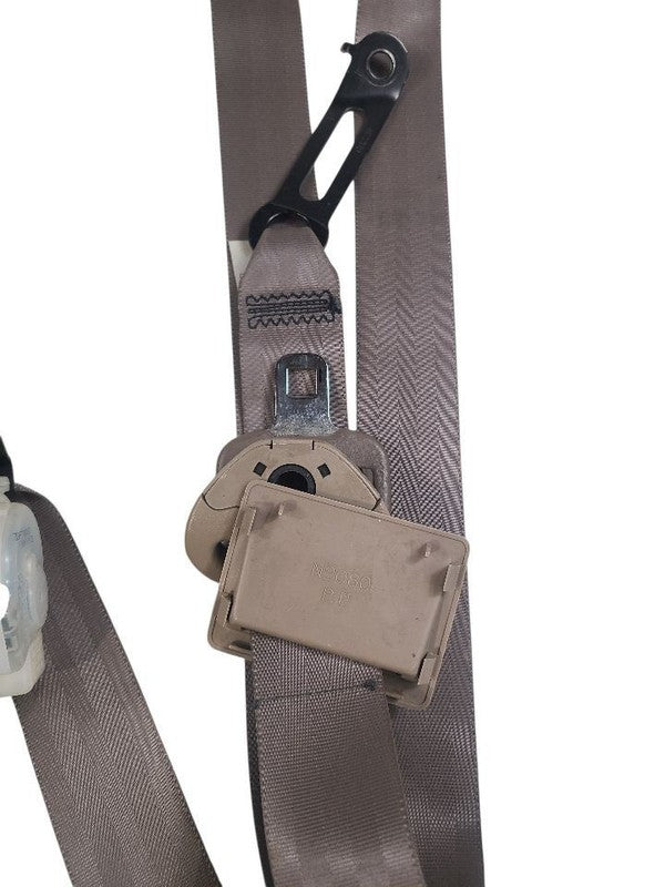 T100      1998 Seat Belt Rear 652965