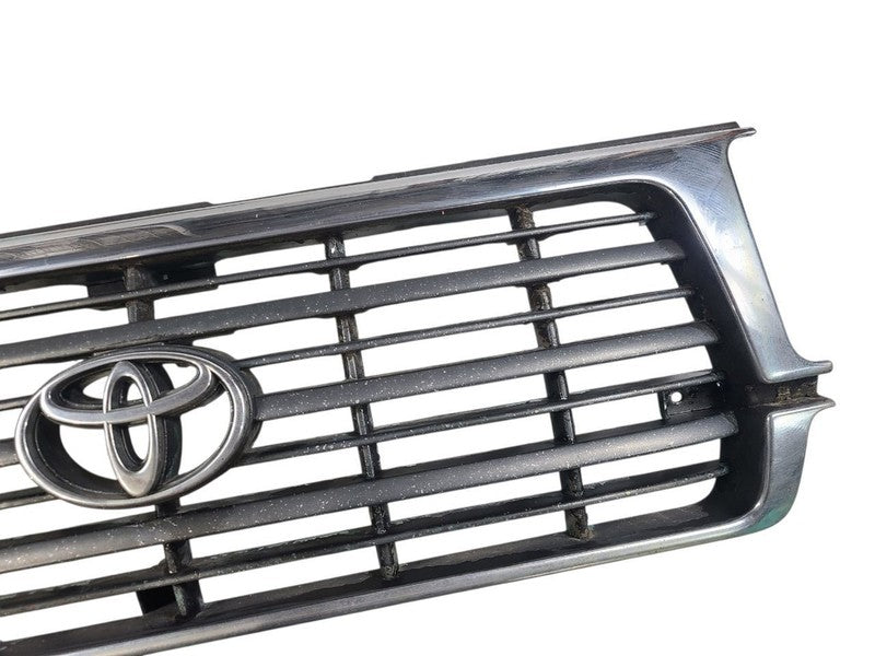 Grille 6 Cylinder Upper Fits 95-98 LAND CRUISER 657918