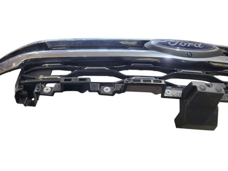 Grille Upper 2 Horizontal Main Bars Chrome Fits 22-24 EXPEDITION 67923