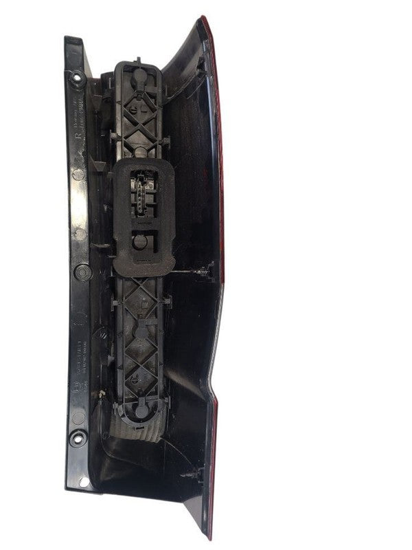 Passenger Tail Light Fits 07-09 SPRINTER 2500 672933