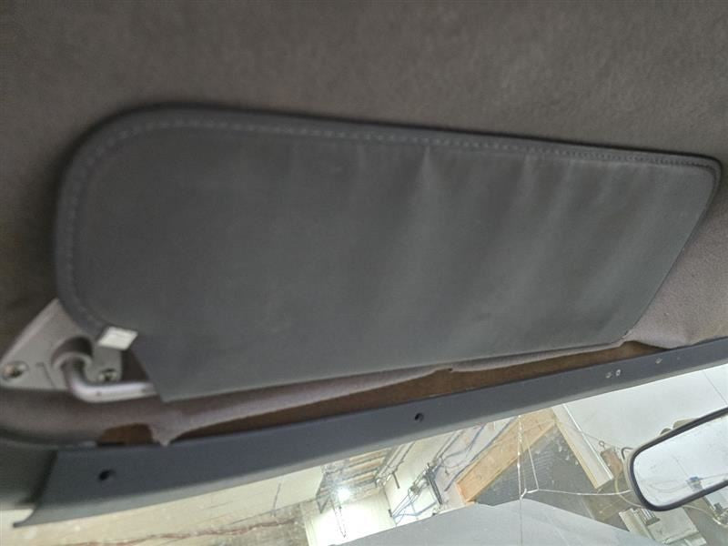 TDOD250   1990 Sun Visor 575323