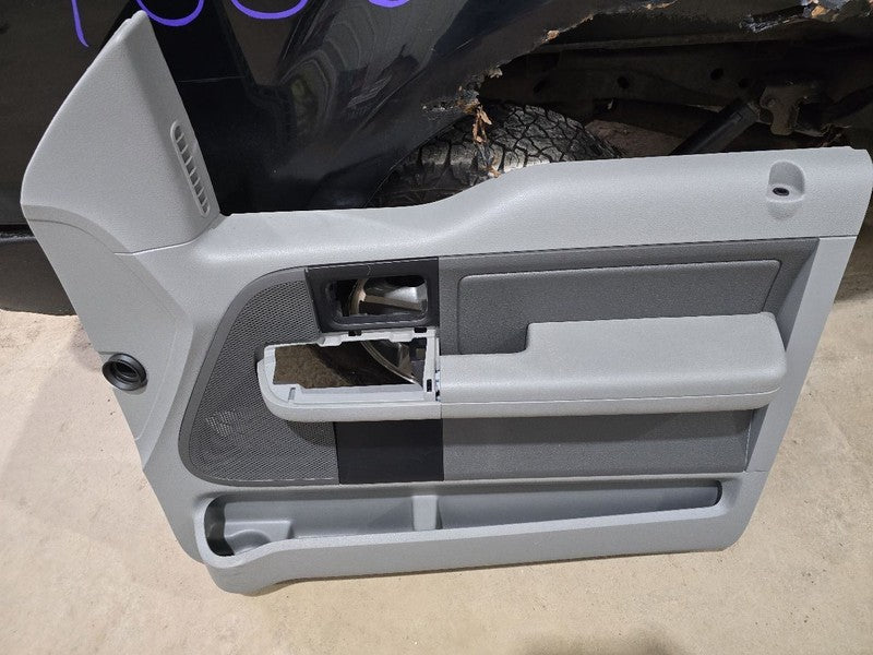 F150      2008 Front Door Trim Panel 612559