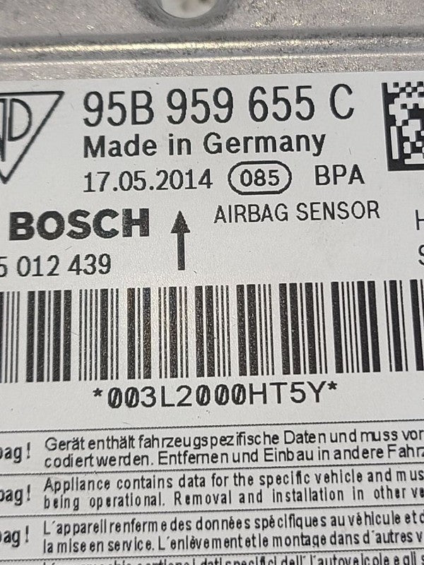 Chassis ECM  Thru VIN B60210 Fits 15 PORSCHE MACAN 661512