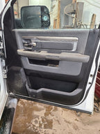 RAM3500   2015 Front Door Trim Panel 652871