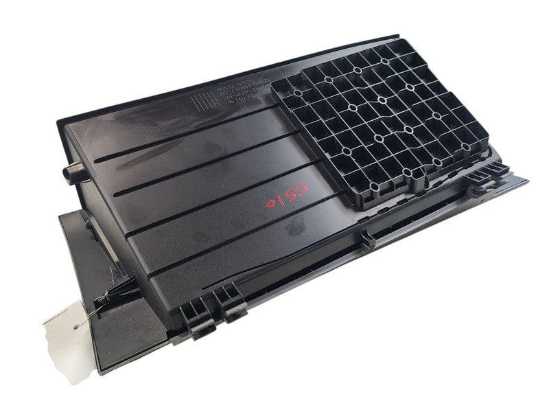 SIENNA    2019 Glove Box 670052