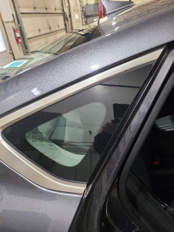 Passenger Right Quarter Glass Sedan Fits 15-16 GENESIS 658501