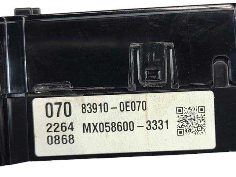 Info-GPS-TV Screen Display Screen Upper Dash Fits 14-16 HIGHLANDER 573