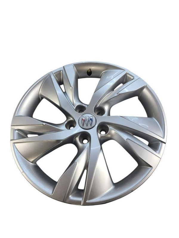 Wheel 18x7-1/2 Painted Silver Opt Rsz Fits 24-26 ENCORE GX 679805