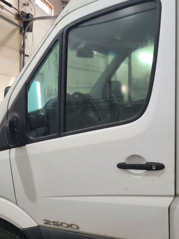 Driver Front Door Power Regulator Fits 07-09 SPRINTER 2500 651168
