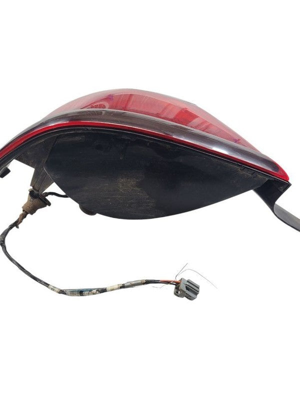 Driver Tail Light Quarter Panel Mounted 3 Bulbs Fits 98-02 GRAND MARQU
