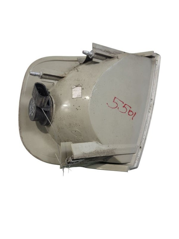 Passenger Corner/Park Light And Lightning Fits 97-03 FORD F150 PICKUP 