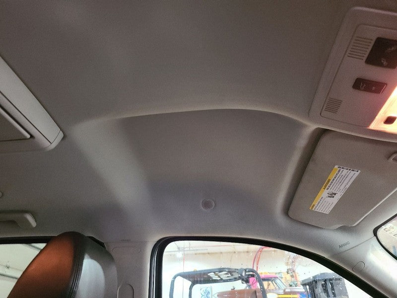 SUBURBN15 2008 Headliner 671113