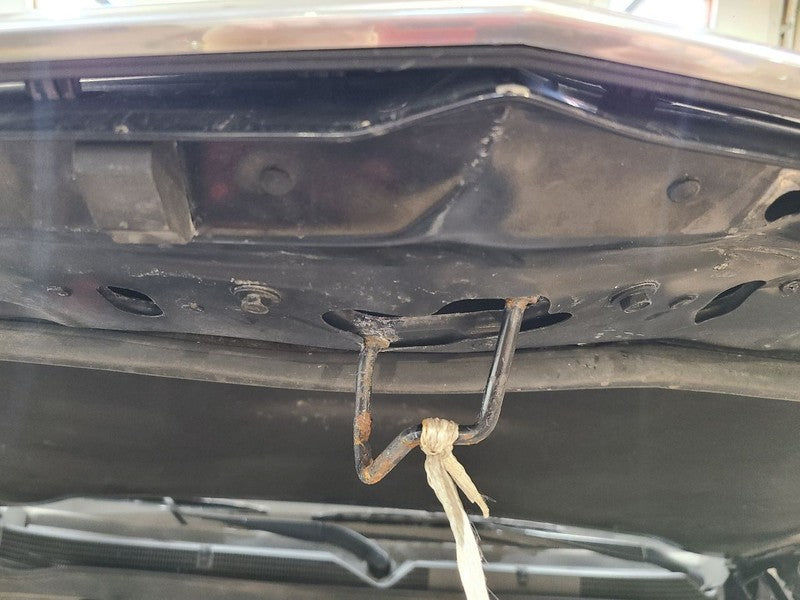 Hood Fits 15-20 ESCALADE 664108