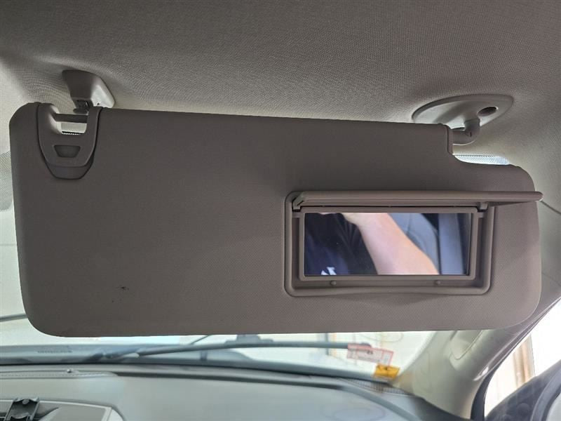 Passenger Sun Visor Without Illumination Fits 19 DODGE 2500 PICKUP 583