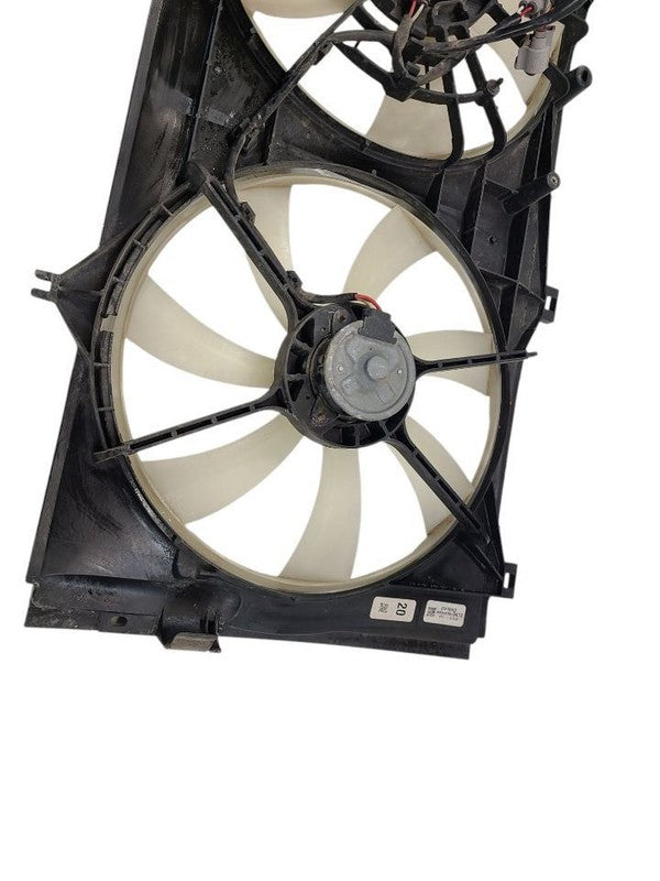 Radiator Fan Motor Fan Assembly 2GRFE Engine 6 Cylinder Fits 09-16 VEN