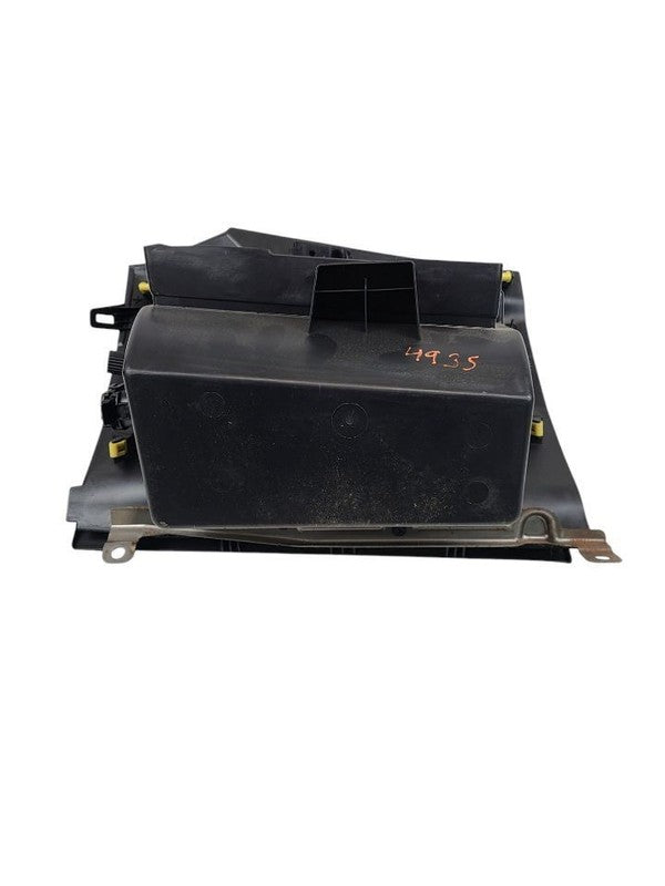 ESCAPE    2018 Glove Box 617447