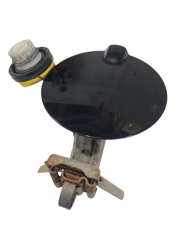 SILVRDO15 2014 Fuel Filler Door 662665