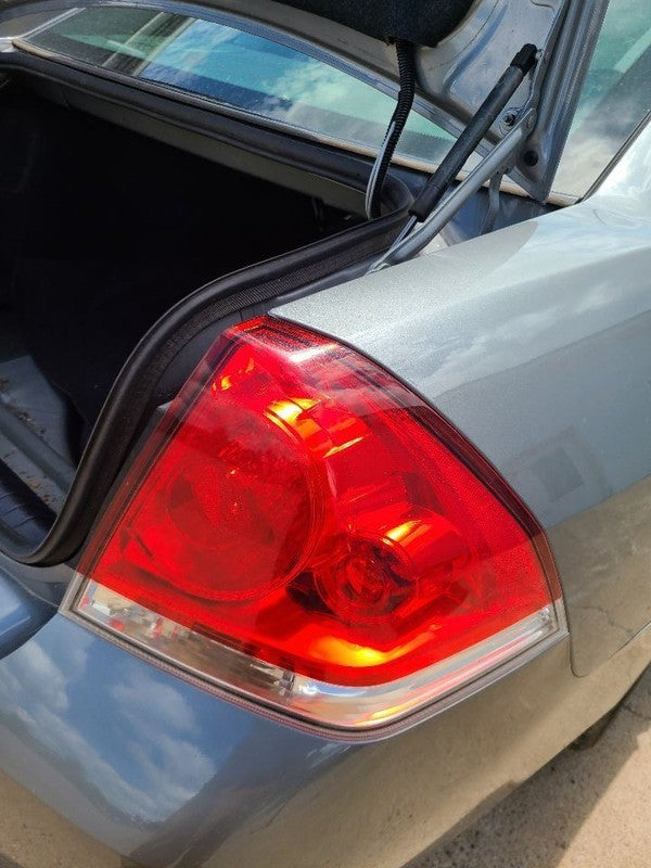 Passenger Tail Light VIN W 4th Digit Limited Fits 06-16 IMPALA 635999