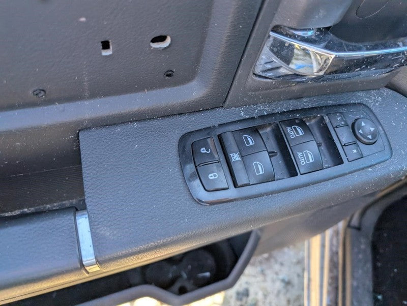 SILVRDO25 2001 Front Door Trim Panel 646813