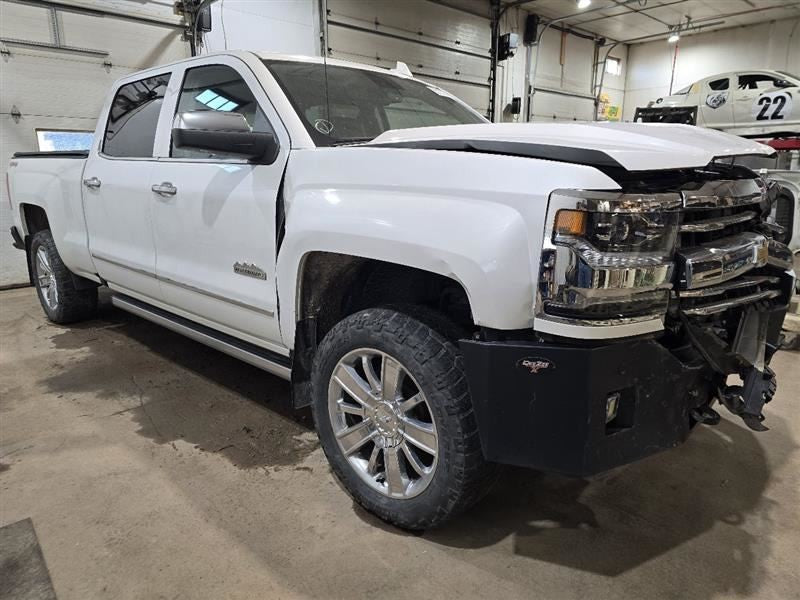 Passenger Tail Light With LED Fits 16-18 SILVERADO 1500 PICKUP 600704