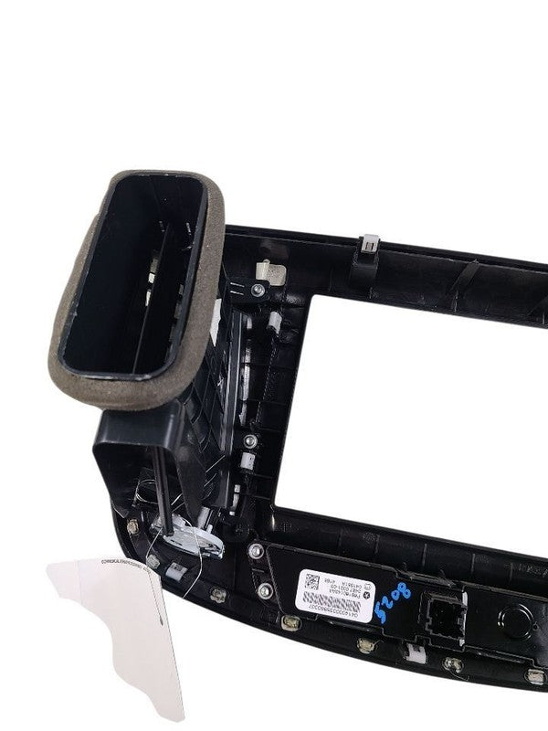 200       2015 Dash Bezel 645605
