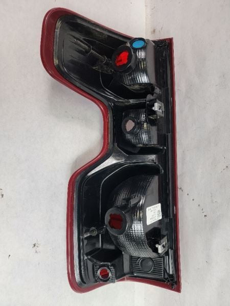 Passenger Side SILVRDO35 2021 Tail Light 395245