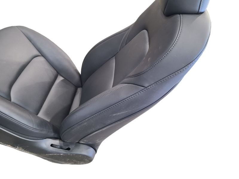 FRONT TESLA 3   2023 Driver's Side Leather Front Seat 577752