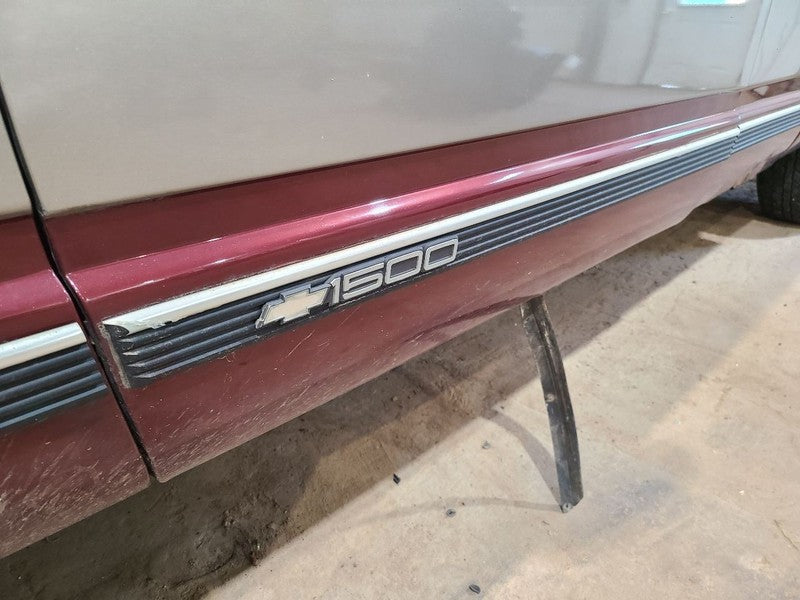 TCHEV1500 1998 Door Moulding Front 672118