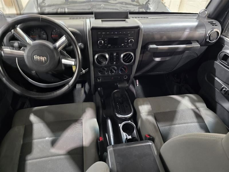 Automatic Transmission 3.8L 4WD Fits 07-11 WRANGLER 589516