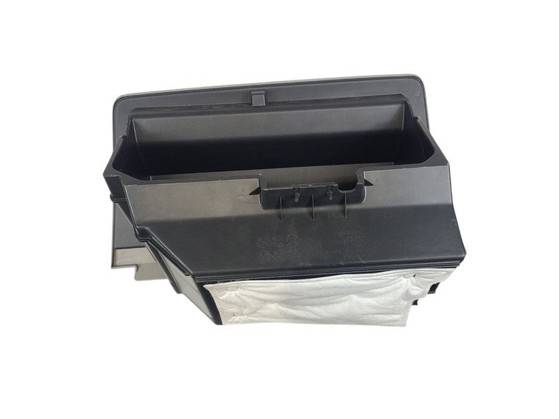 EQUINOX   2017 Glove Box 606362