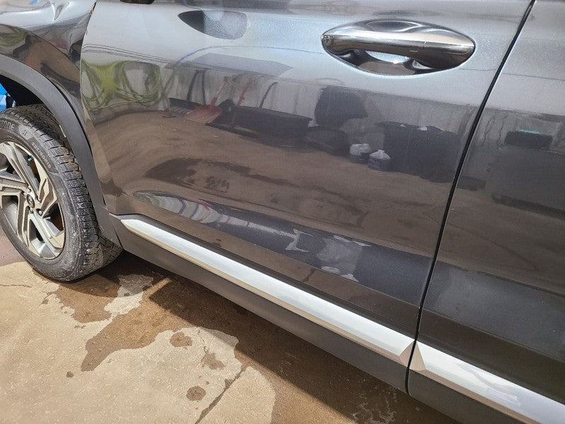 Driver Front Door US Built Acoustic Glass Fits 19-23 SANTA FE 667929