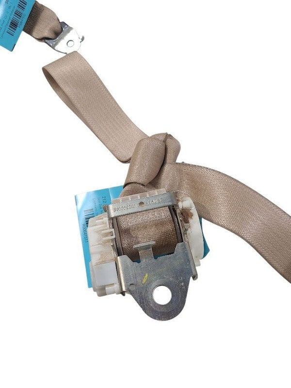 SUBURBN15 2011 Seat Belt Rear 641511