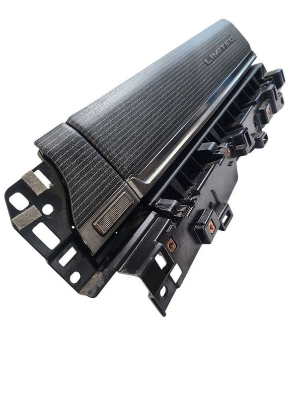RAM3500   2019 Glove Box 669509