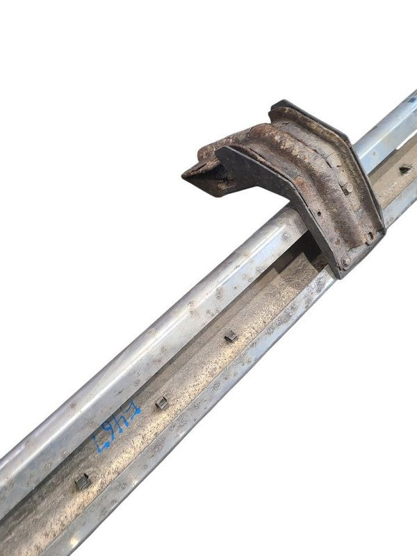 F250SD    2011 Running Board 663326