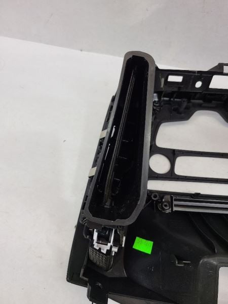 FOCUS     2015 Dash Bezel 555678