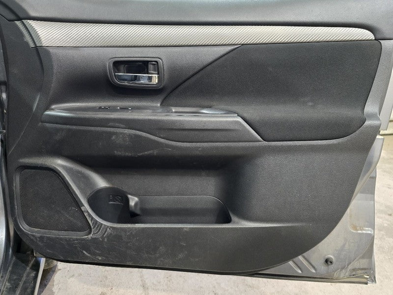 Passenger Front Door Without Passive Entry Fits 16-20 OUTLANDER 625373