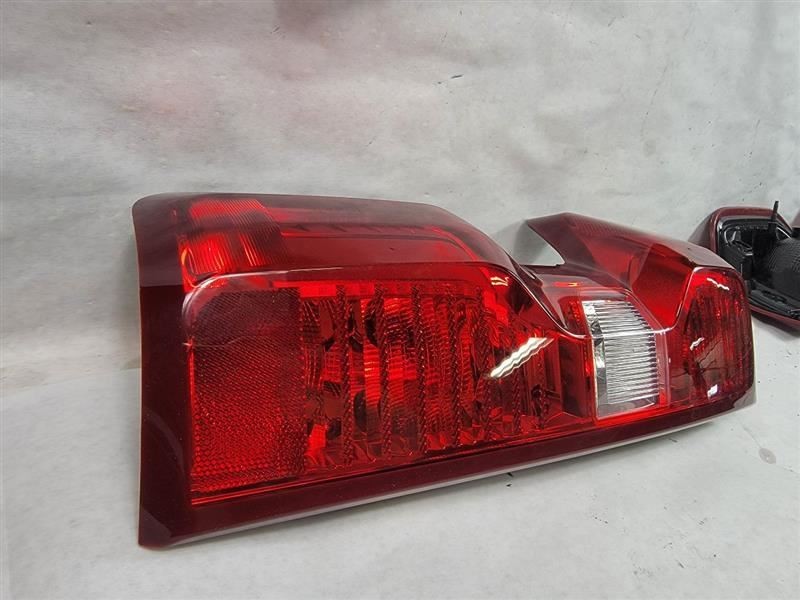Drivers Side SILVRDO35 2020 Tail Light 395624