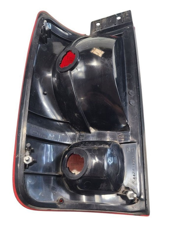 Passenger Right Tail Light Fits 97-02 EXPEDITION 665510