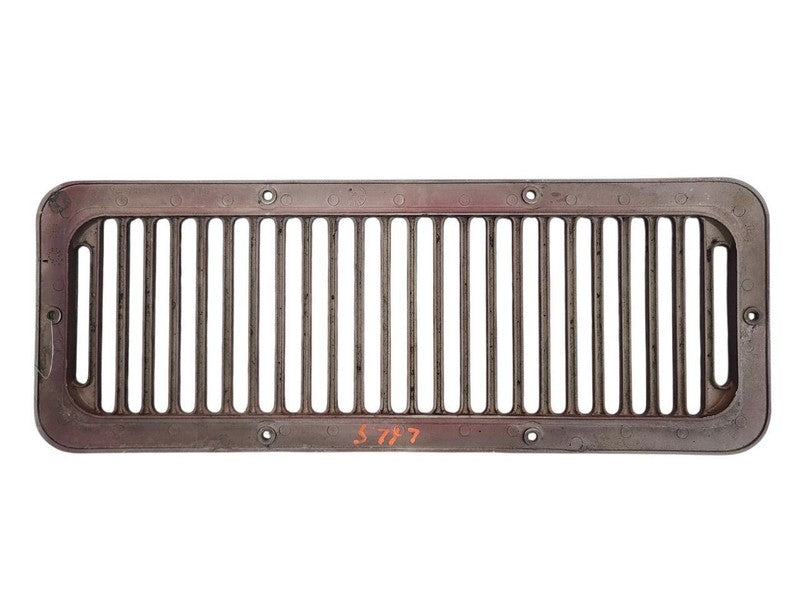 CJ        1985 Cowl 679137