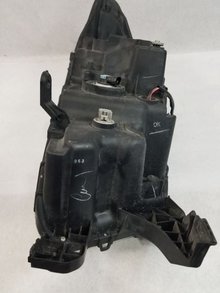 Passenger Side RH TACOMA    2020 Headlight 539568