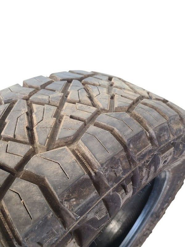 Set Of 2 Used Tires 275 60 20 NITTO RIDGEGRAPPLER 75% 673921