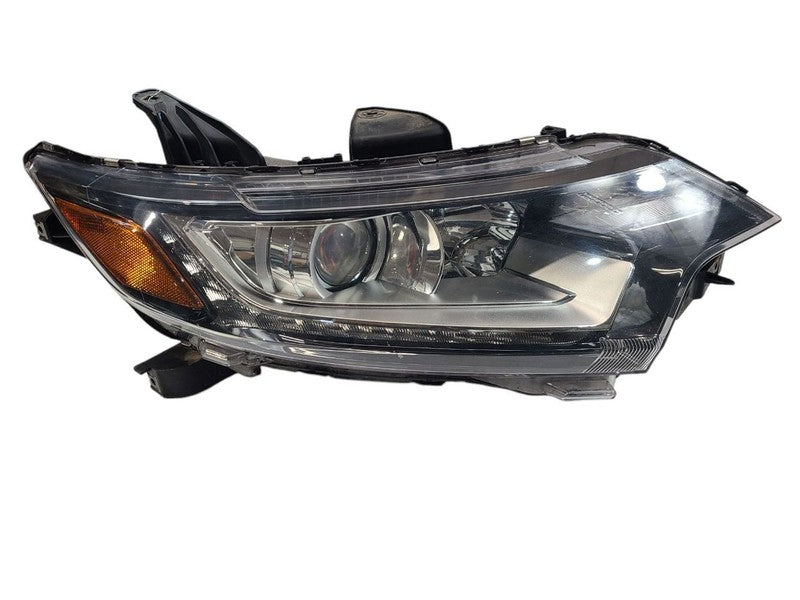 Passenger Right Headlight Halogen Fits 16 OUTLANDER 625367